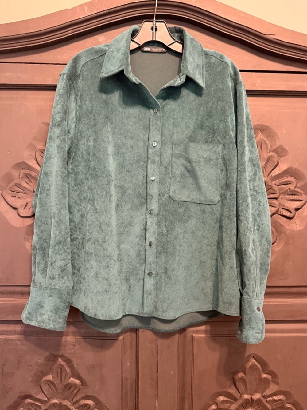 Zara Women's Emerald Green Corduroy-Look Button Shirt